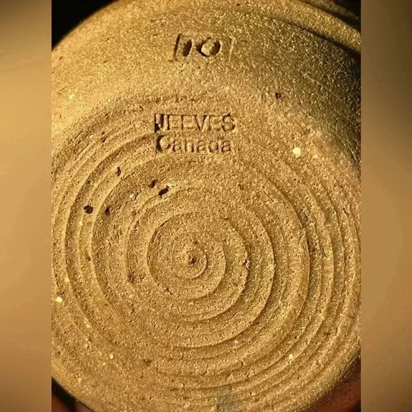 Jeeves Canada Pottery Vase Prince Edward Island Canada - Picture 7 of 11